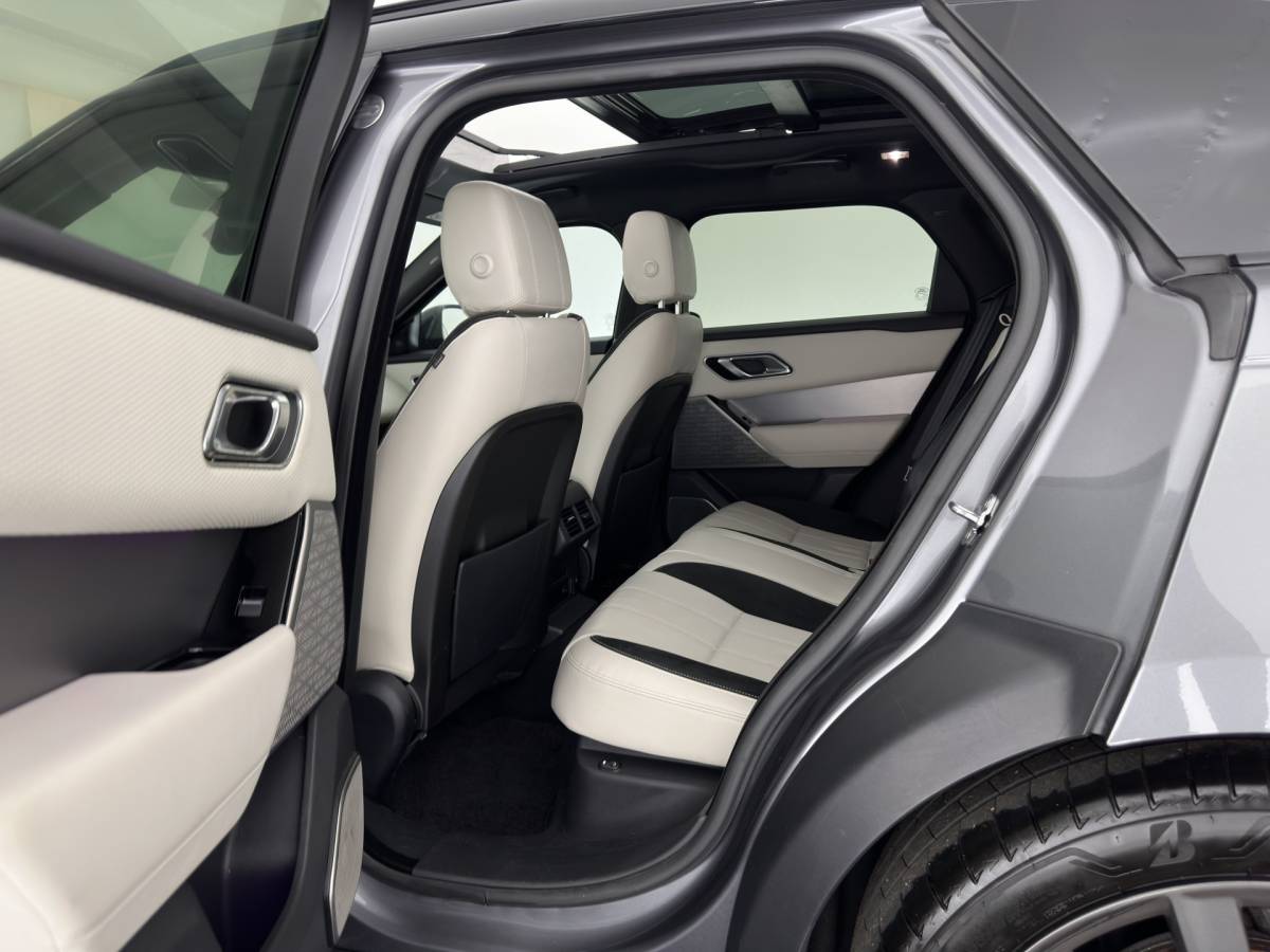 Land Rover Range Rover Velar Land Rover Range Rover Velar 3.0 V6 AWD HSE Aut. *PANO | LEATHER | FULL-LED | MEMORY-PACK | BLIND-SPOT | MERIDIAN-SURROUND | DIGI-COCKPIT | CAMERA | KEYLESS | HEATED-COMFORTSEATS | PRIVACY-GLASS | SHIFTPADDLES | CARPLAY | 21 “ALU*