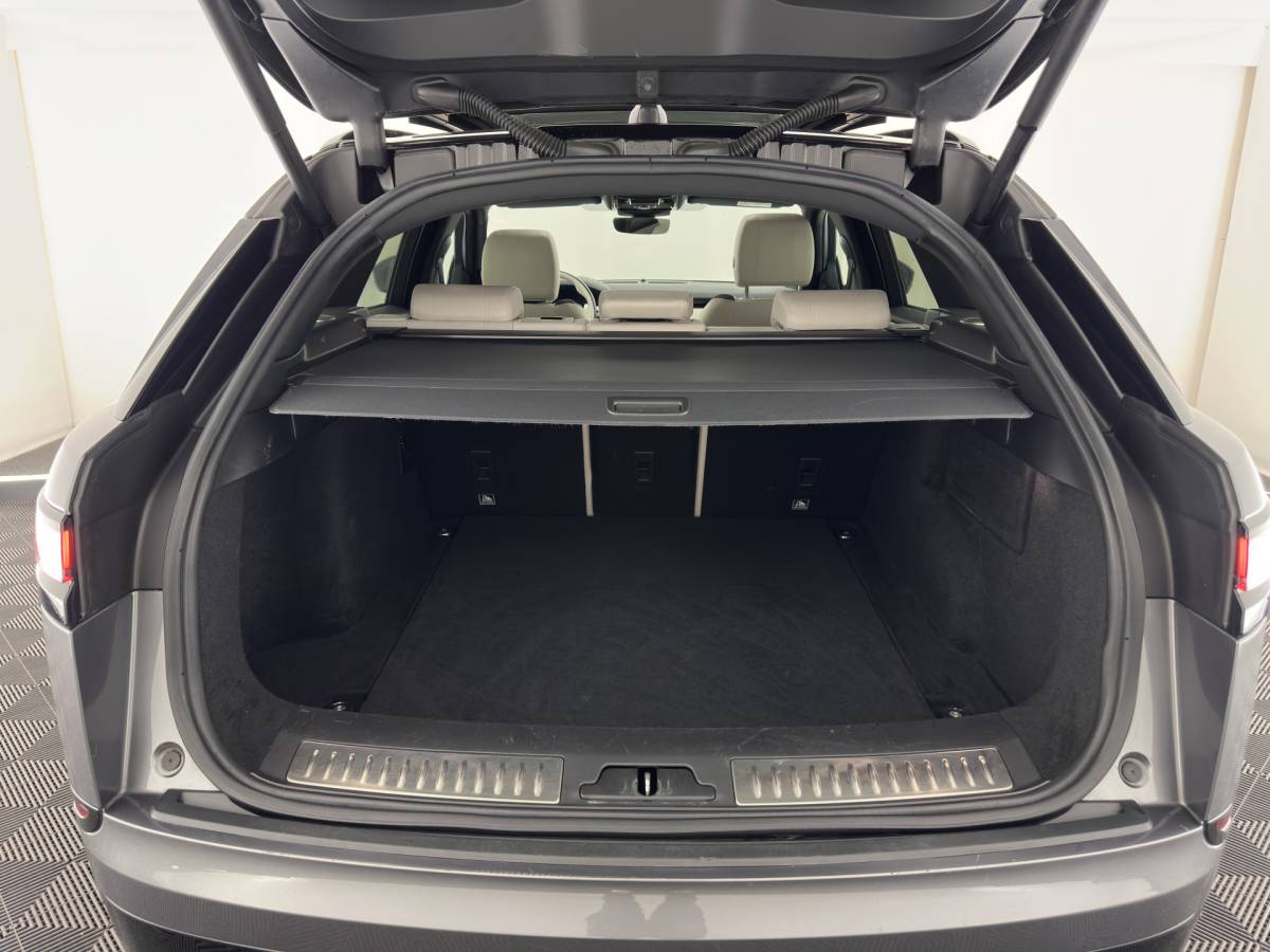 Land Rover Range Rover Velar Land Rover Range Rover Velar 3.0 V6 AWD HSE Aut. *PANO | LEATHER | FULL-LED | MEMORY-PACK | BLIND-SPOT | MERIDIAN-SURROUND | DIGI-COCKPIT | CAMERA | KEYLESS | HEATED-COMFORTSEATS | PRIVACY-GLASS | SHIFTPADDLES | CARPLAY | 21 “ALU*