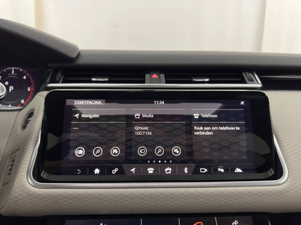 Land Rover Range Rover Velar Land Rover Range Rover Velar 3.0 V6 AWD HSE Aut. *PANO | LEATHER | FULL-LED | MEMORY-PACK | BLIND-SPOT | MERIDIAN-SURROUND | DIGI-COCKPIT | CAMERA | KEYLESS | HEATED-COMFORTSEATS | PRIVACY-GLASS | SHIFTPADDLES | CARPLAY | 21 “ALU*