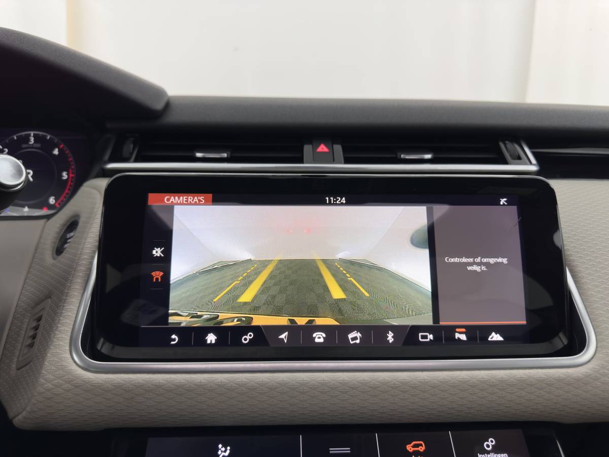 Land Rover Range Rover Velar Land Rover Range Rover Velar 3.0 V6 AWD HSE Aut. *PANO | LEATHER | FULL-LED | MEMORY-PACK | BLIND-SPOT | MERIDIAN-SURROUND | DIGI-COCKPIT | CAMERA | KEYLESS | HEATED-COMFORTSEATS | PRIVACY-GLASS | SHIFTPADDLES | CARPLAY | 21 “ALU*