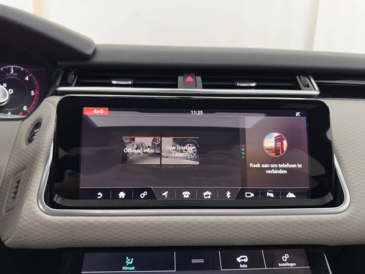 Land Rover Range Rover Velar Land Rover Range Rover Velar 3.0 V6 AWD HSE Aut. *PANO | LEATHER | FULL-LED | MEMORY-PACK | BLIND-SPOT | MERIDIAN-SURROUND | DIGI-COCKPIT | CAMERA | KEYLESS | HEATED-COMFORTSEATS | PRIVACY-GLASS | SHIFTPADDLES | CARPLAY | 21 “ALU*