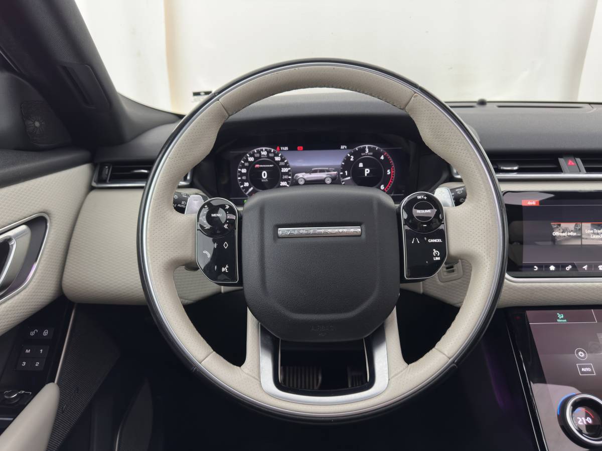 Land Rover Range Rover Velar Land Rover Range Rover Velar 3.0 V6 AWD HSE Aut. *PANO | LEATHER | FULL-LED | MEMORY-PACK | BLIND-SPOT | MERIDIAN-SURROUND | DIGI-COCKPIT | CAMERA | KEYLESS | HEATED-COMFORTSEATS | PRIVACY-GLASS | SHIFTPADDLES | CARPLAY | 21 “ALU*