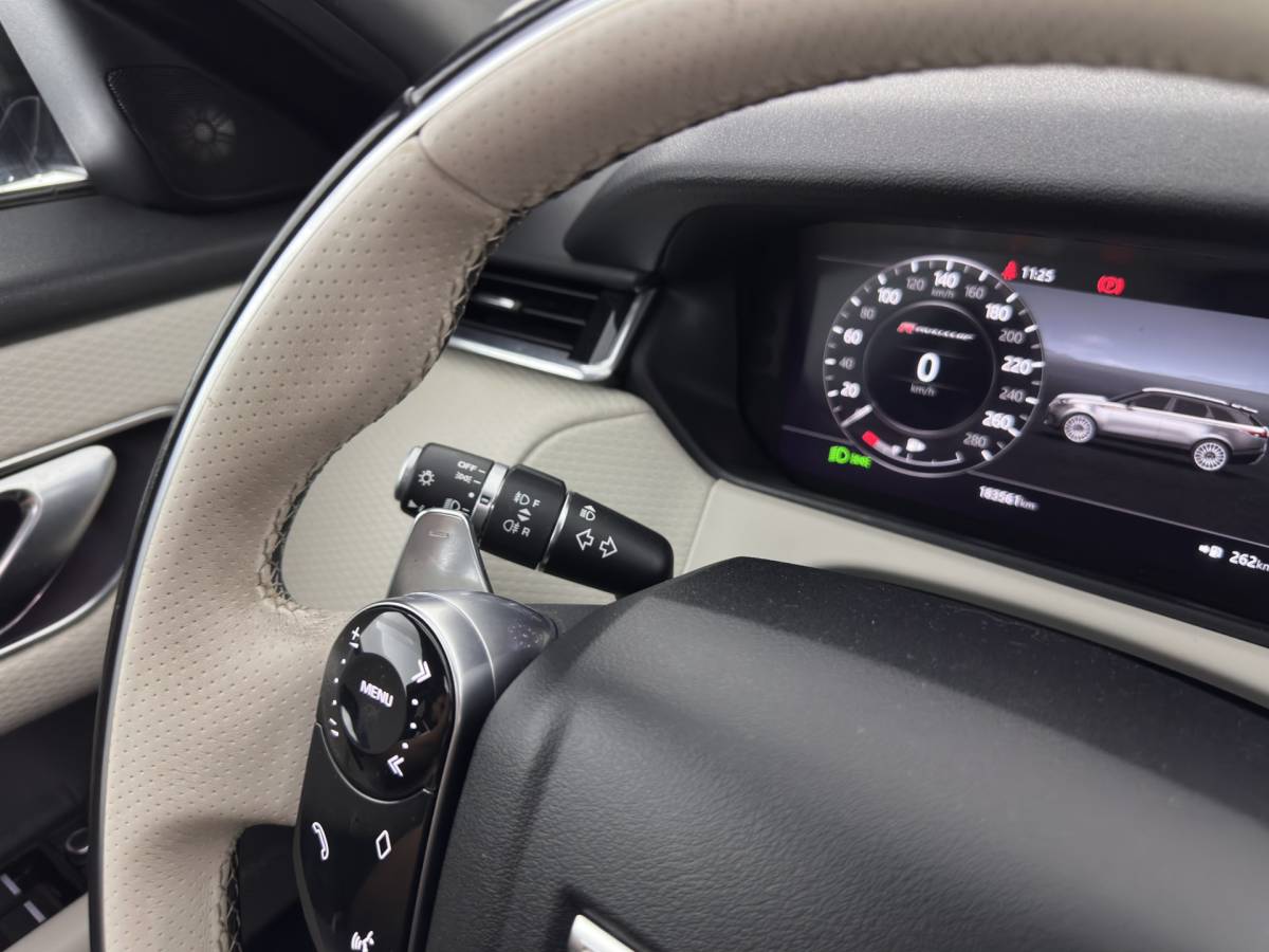 Land Rover Range Rover Velar Land Rover Range Rover Velar 3.0 V6 AWD HSE Aut. *PANO | LEATHER | FULL-LED | MEMORY-PACK | BLIND-SPOT | MERIDIAN-SURROUND | DIGI-COCKPIT | CAMERA | KEYLESS | HEATED-COMFORTSEATS | PRIVACY-GLASS | SHIFTPADDLES | CARPLAY | 21 “ALU*