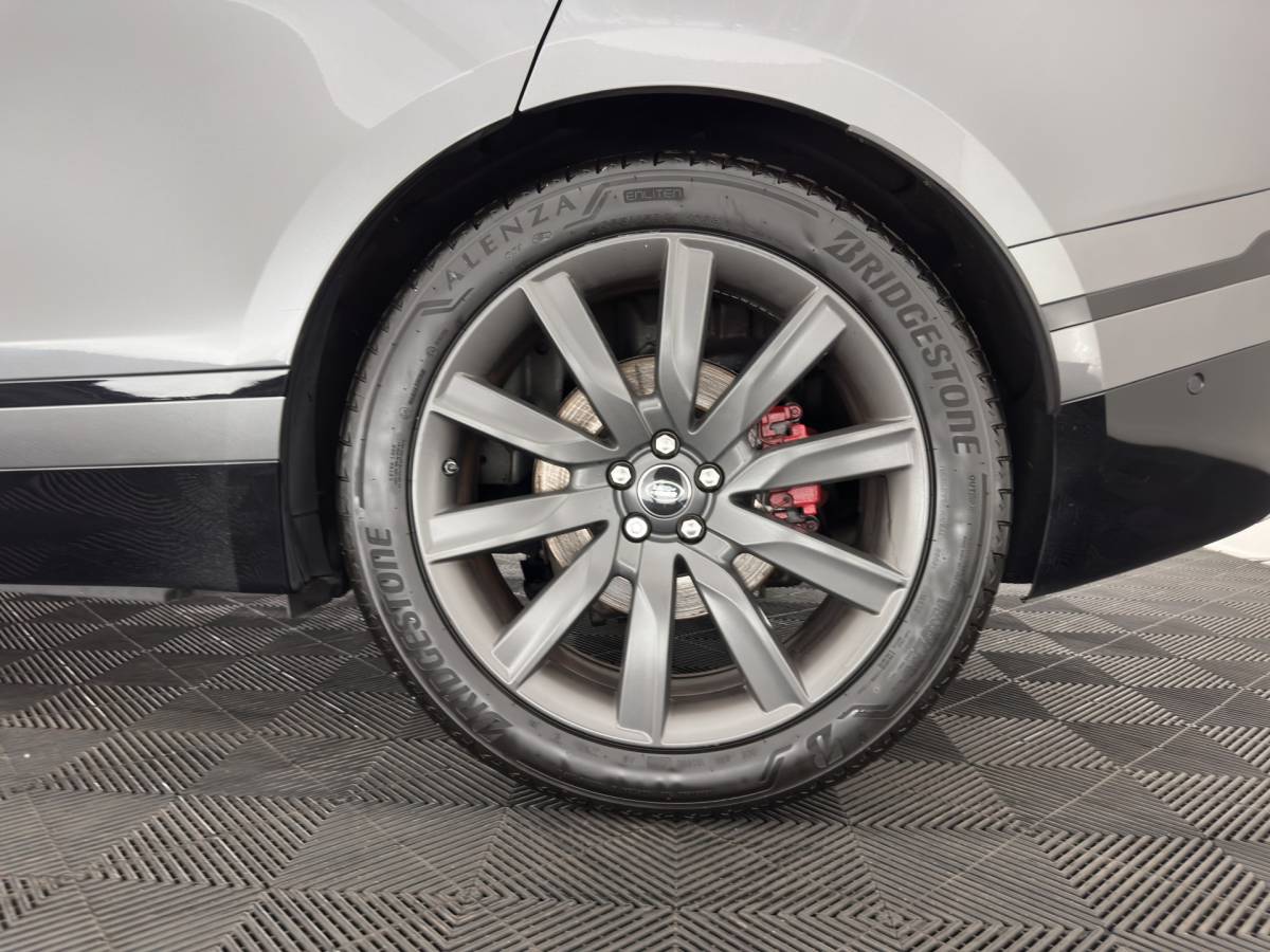 Land Rover Range Rover Velar Land Rover Range Rover Velar 3.0 V6 AWD HSE Aut. *PANO | LEATHER | FULL-LED | MEMORY-PACK | BLIND-SPOT | MERIDIAN-SURROUND | DIGI-COCKPIT | CAMERA | KEYLESS | HEATED-COMFORTSEATS | PRIVACY-GLASS | SHIFTPADDLES | CARPLAY | 21 “ALU*