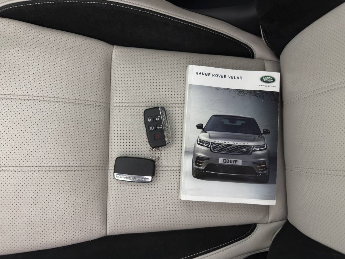 Land Rover Range Rover Velar Land Rover Range Rover Velar 3.0 V6 AWD HSE Aut. *PANO | LEATHER | FULL-LED | MEMORY-PACK | BLIND-SPOT | MERIDIAN-SURROUND | DIGI-COCKPIT | CAMERA | KEYLESS | HEATED-COMFORTSEATS | PRIVACY-GLASS | SHIFTPADDLES | CARPLAY | 21 “ALU*