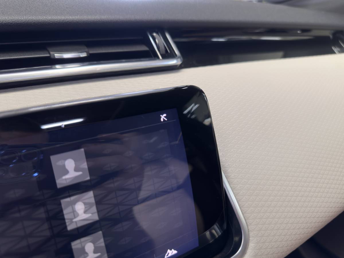 Land Rover Range Rover Velar Land Rover Range Rover Velar 3.0 V6 AWD HSE Aut. *PANO | LEATHER | FULL-LED | MEMORY-PACK | BLIND-SPOT | MERIDIAN-SURROUND | DIGI-COCKPIT | CAMERA | KEYLESS | HEATED-COMFORTSEATS | PRIVACY-GLASS | SHIFTPADDLES | CARPLAY | 21 “ALU*