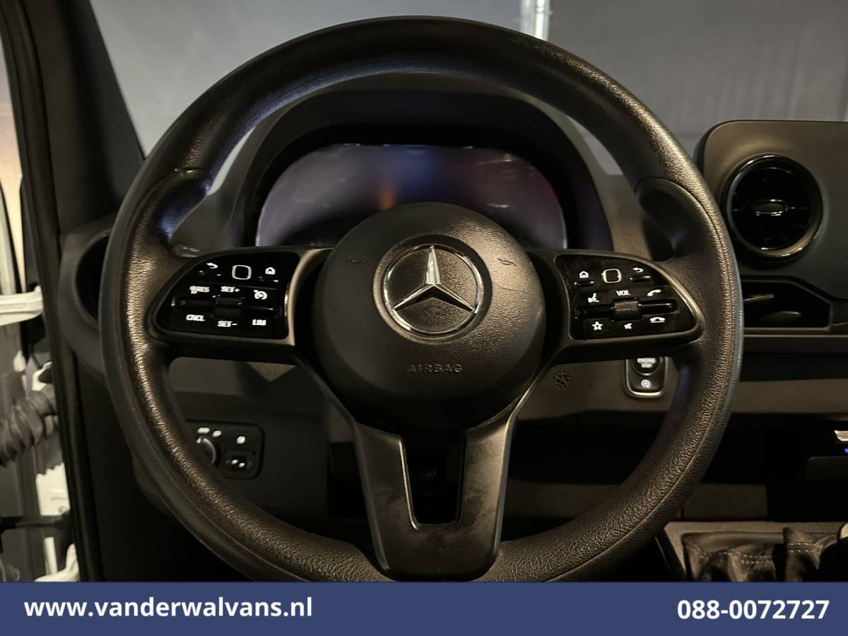 Mercedes-Benz Sprinter Mercedes-Benz Sprinter 317 CDI 170pk L3H2 Euro6 Airco | Camera | Apple Carplay | Cruisecontrol Android Auto, Stoelverwarming, 270gr. Achterdeuren, Parkeersensoren, Bijrijdersbank