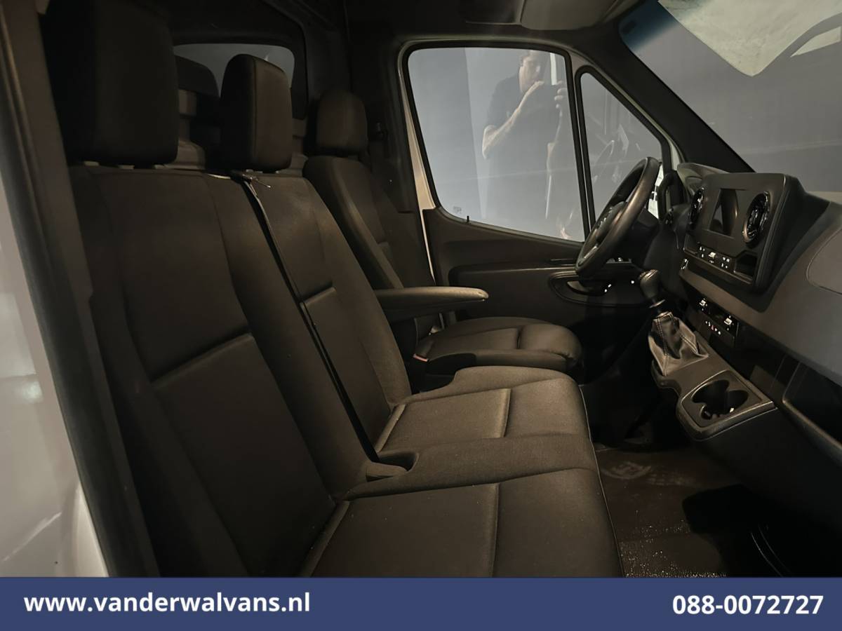 Mercedes-Benz Sprinter Mercedes-Benz Sprinter 317 CDI 170pk L3H2 Euro6 Airco | Camera | Apple Carplay | Cruisecontrol Android Auto, Stoelverwarming, 270gr. Achterdeuren, Parkeersensoren, Bijrijdersbank