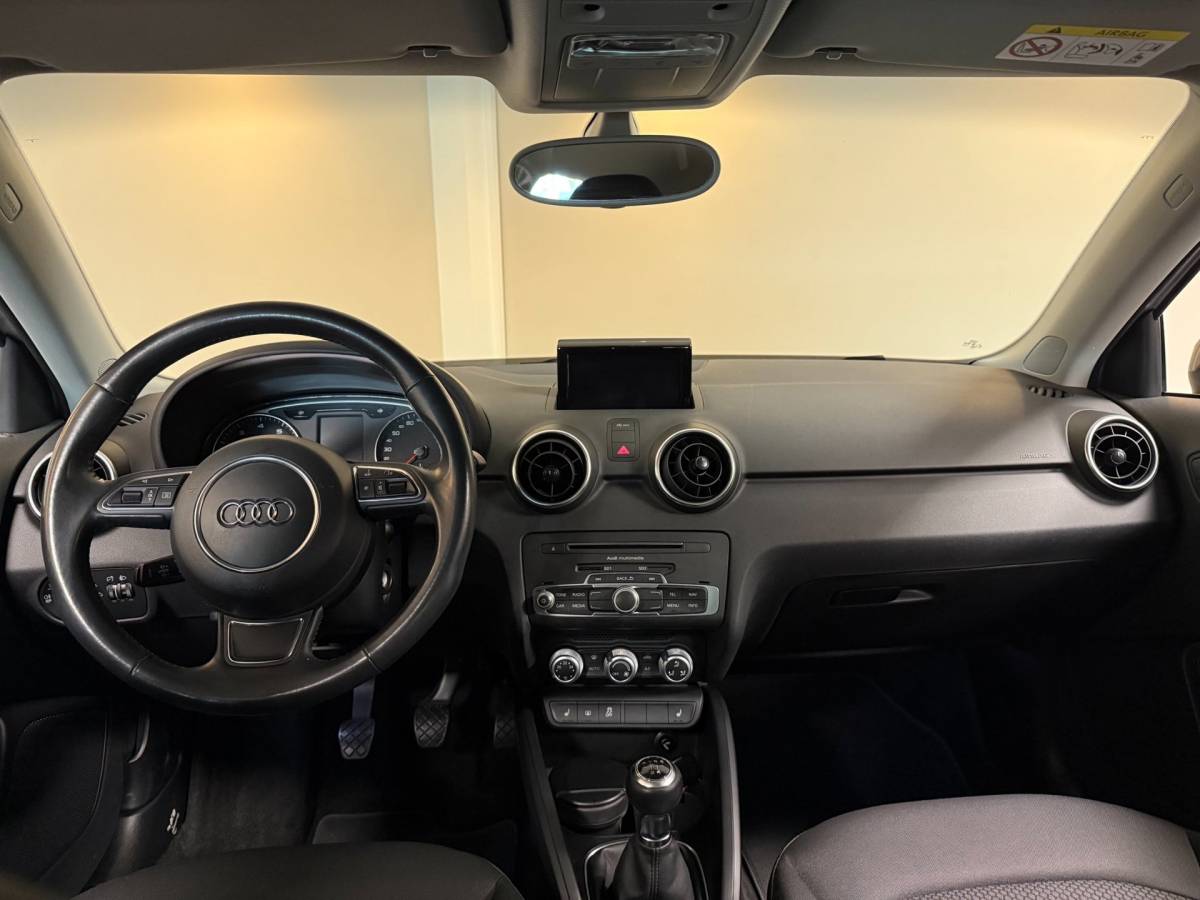 Audi A1 Sportback Audi A1 Sportback 1.0 TFSI Adrenalin *S-Line* Stoelverw.|Cruise|Navi|BT|NAP