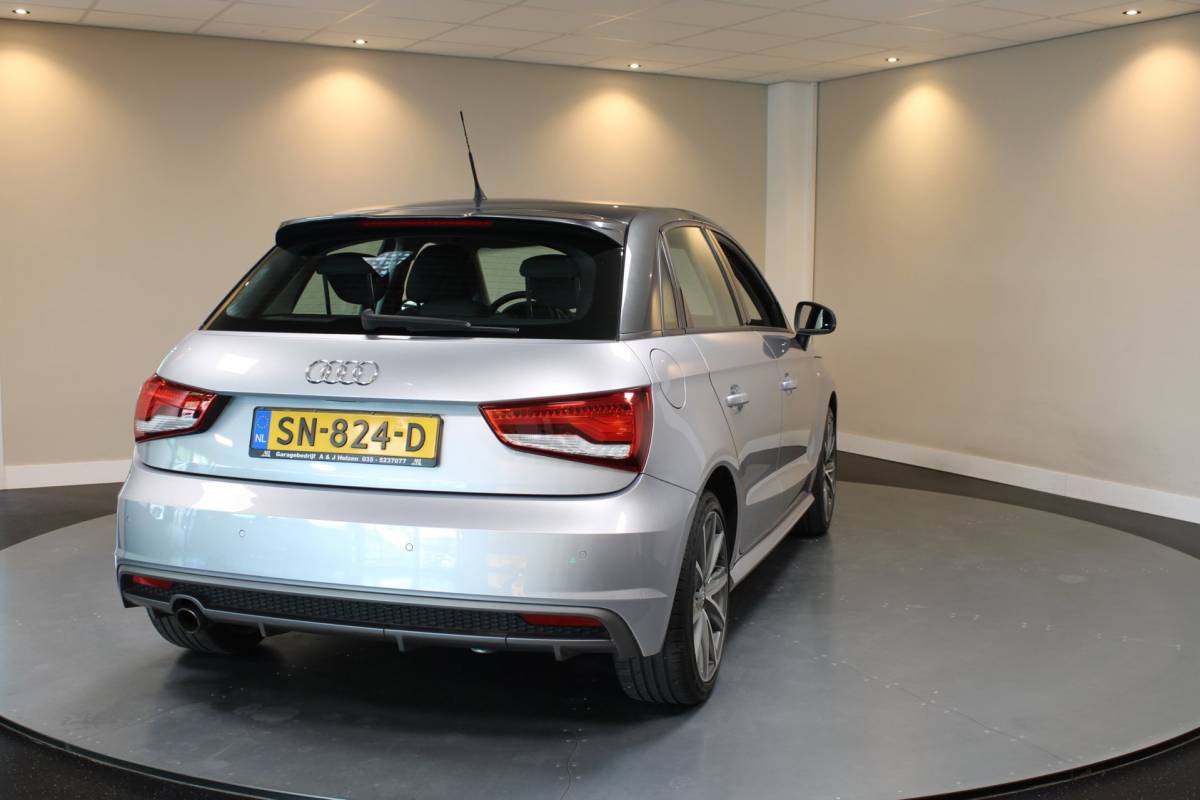 Audi A1 Sportback Audi A1 Sportback 1.0 TFSI Adrenalin *S-Line* Stoelverw.|Cruise|Navi|BT|NAP