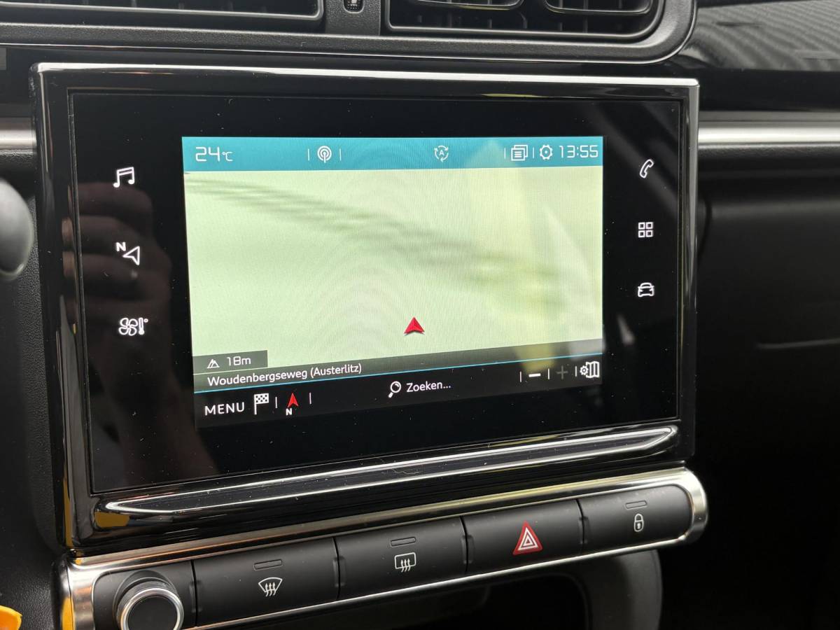 Citroën C3 Citroen C3 1.2 PureTech Feel Climate, Navigatie, Parkeersensoren, LED