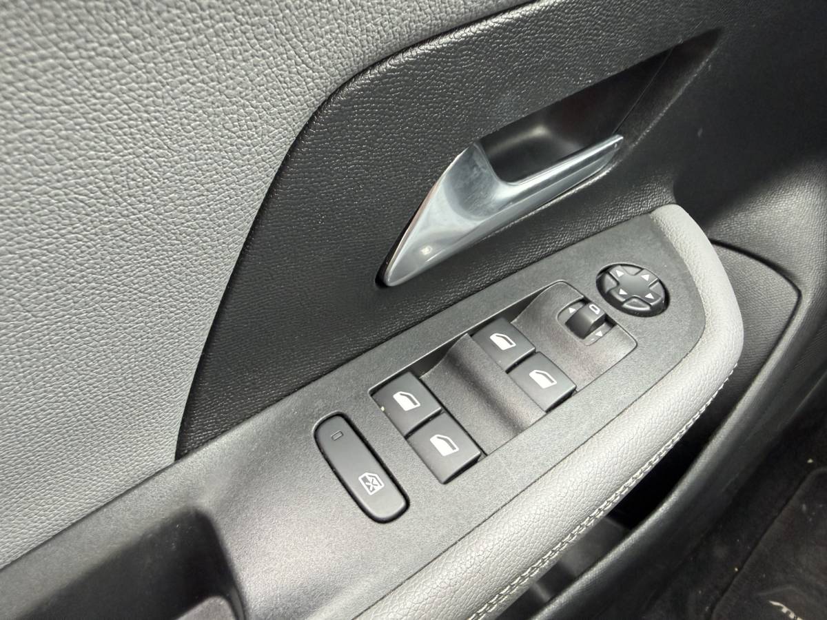 Opel Mokka-e Opel Mokka Electric BWJ 2023 Level 3 136 PK  50 kWh FULL LED | 360 CAMERA | KEYLESS | CARPLAY + ANDROID | NAVI | CLIMA | CRUISE | LMV | PDC