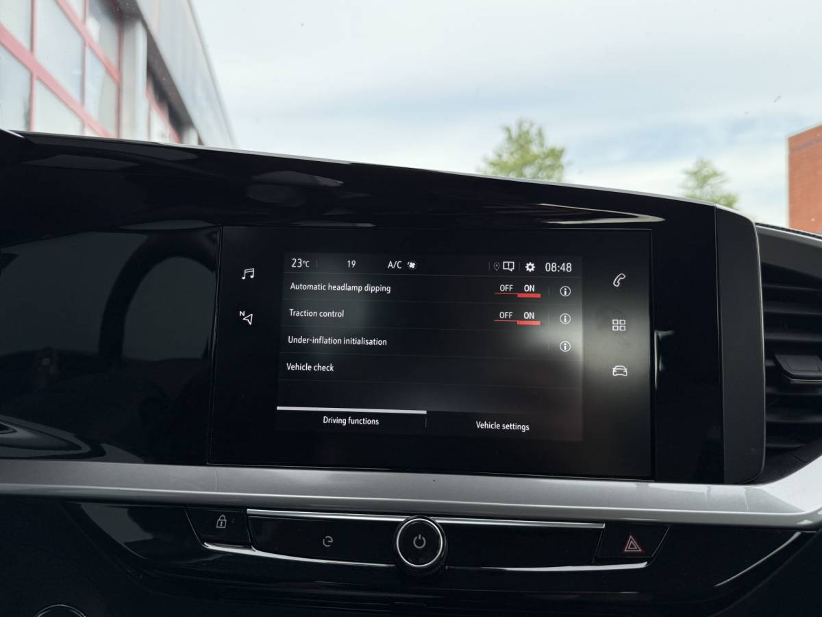Opel Mokka-e Opel Mokka Electric BWJ 2023 Level 3 136 PK  50 kWh FULL LED | 360 CAMERA | KEYLESS | CARPLAY + ANDROID | NAVI | CLIMA | CRUISE | LMV | PDC
