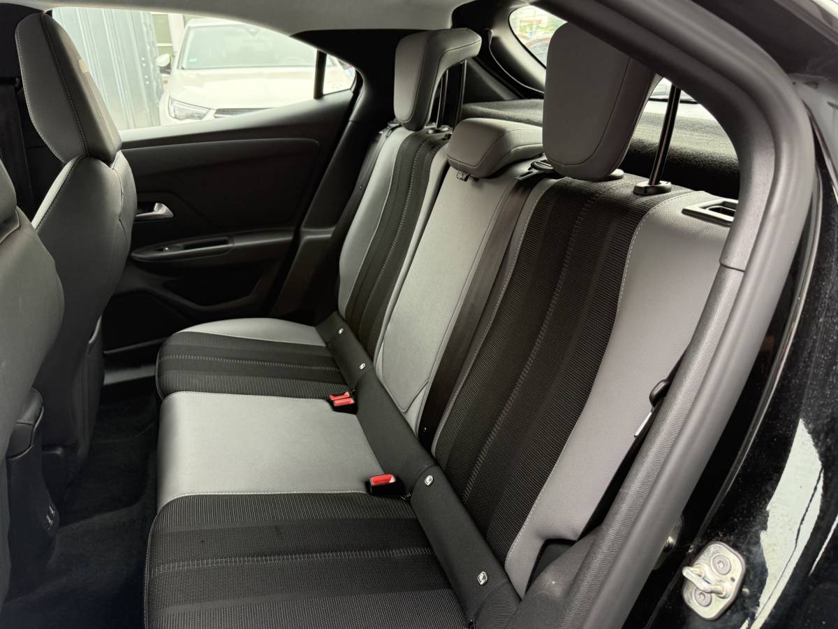 Opel Mokka-e Opel Mokka Electric BWJ 2023 Level 3 136 PK  50 kWh FULL LED | 360 CAMERA | KEYLESS | CARPLAY + ANDROID | NAVI | CLIMA | CRUISE | LMV | PDC