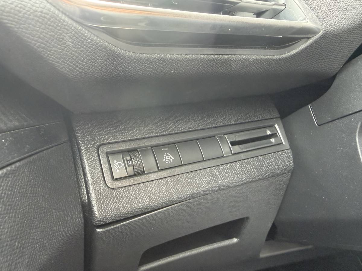 Peugeot 5008 Peugeot 5008 BWJ 2022 1.5 BlueHDI 131PK Active Pack Business TREKHAAK | FULL LED | 360 CAMERA | DAB+ | CARPLAY + ANDROID | NAVI | CLIMA | CRUISE | LMV | PDC
