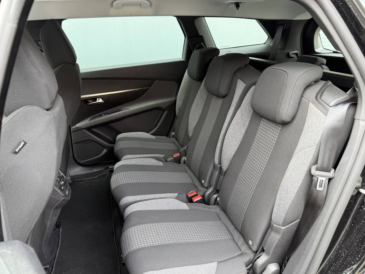 Peugeot 5008 Peugeot 5008 BWJ 2022 1.5 BlueHDI 131PK Active Pack Business TREKHAAK | FULL LED | 360 CAMERA | DAB+ | CARPLAY + ANDROID | NAVI | CLIMA | CRUISE | LMV | PDC