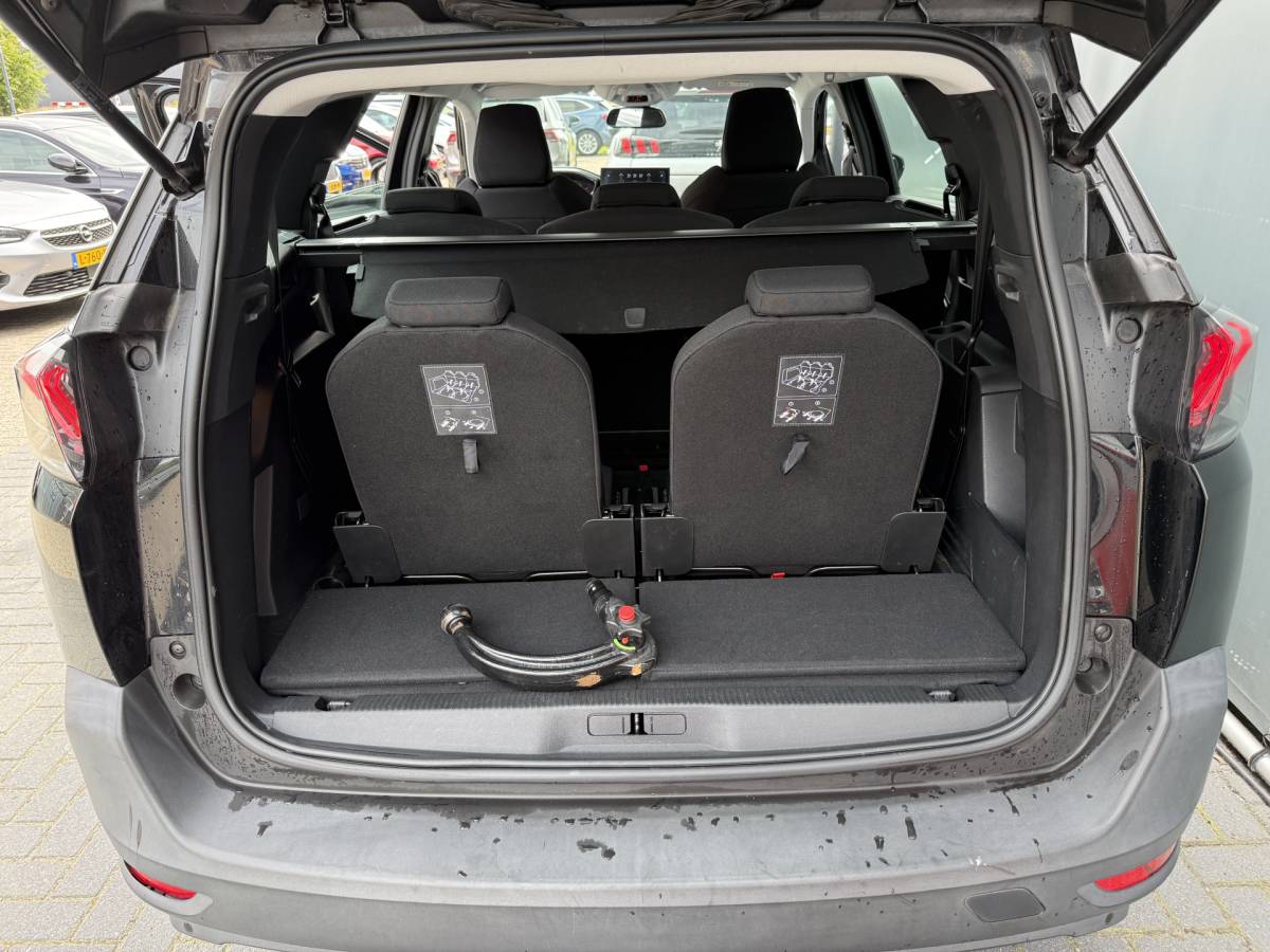 Peugeot 5008 Peugeot 5008 BWJ 2022 1.5 BlueHDI 131PK Active Pack Business TREKHAAK | FULL LED | 360 CAMERA | DAB+ | CARPLAY + ANDROID | NAVI | CLIMA | CRUISE | LMV | PDC