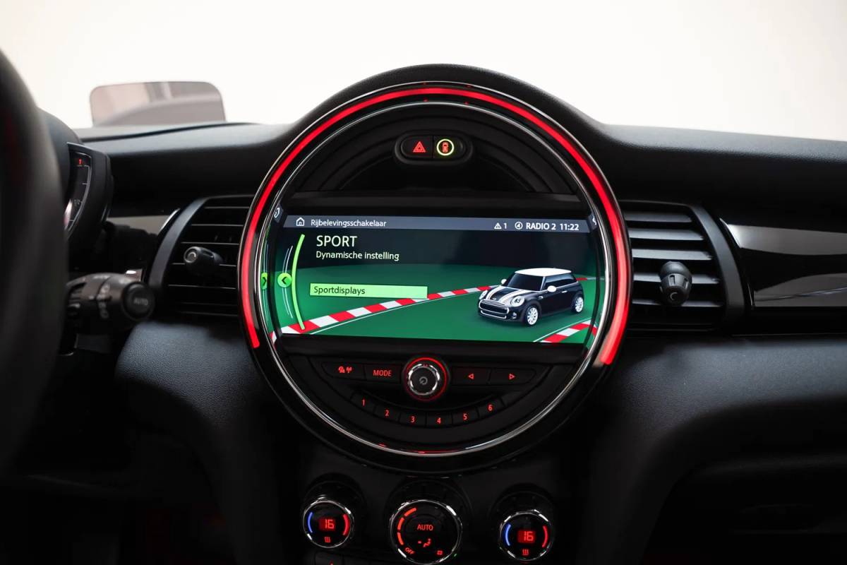 MINI Cooper Mini Cooper 1.5 Cooper Summer Red Edition Aut. [ Panorama LED Head-up Leder ]