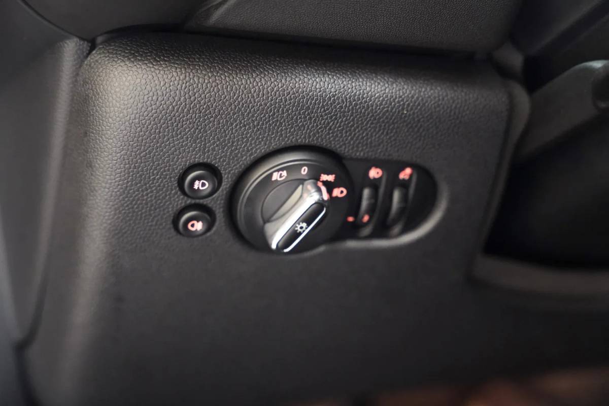MINI Cooper Mini Cooper 1.5 Cooper Summer Red Edition Aut. [ Panorama LED Head-up Leder ]