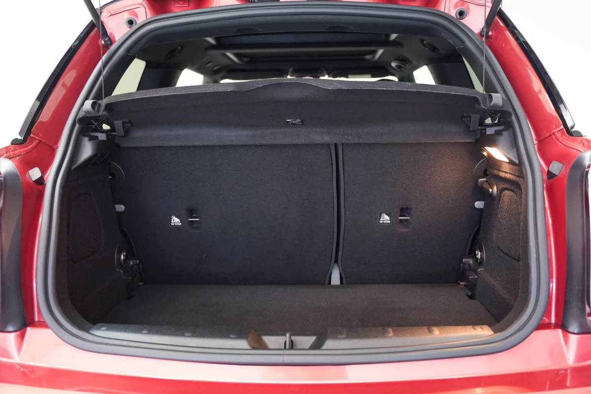 MINI Cooper Mini Cooper 1.5 Cooper Summer Red Edition Aut. [ Panorama LED Head-up Leder ]