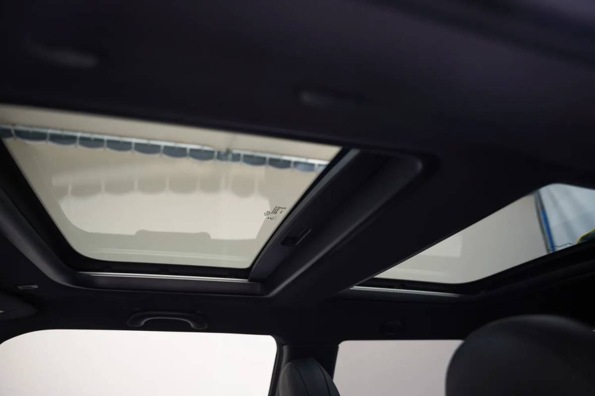 MINI Cooper Mini Cooper 1.5 Cooper Summer Red Edition Aut. [ Panorama LED Head-up Leder ]