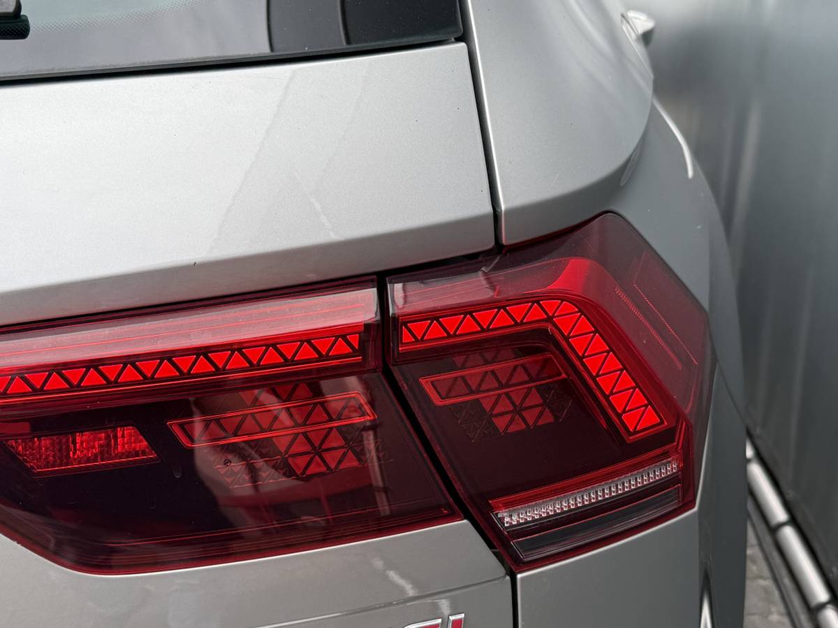 Volkswagen Tiguan Volkswagen Tiguan BWJ 2017 1.4 TSI 150 PK ACT Highline AUTOMAAT | FULL LED | ADAPTIVE CRUISE | HEAD-UP DISPLAY | CAMERA | ADAPTIVE CRUISE | CARPLAY VOORBEREID | DAB+ | NAVI | CLIMA | CRUISE | LMV | PDC