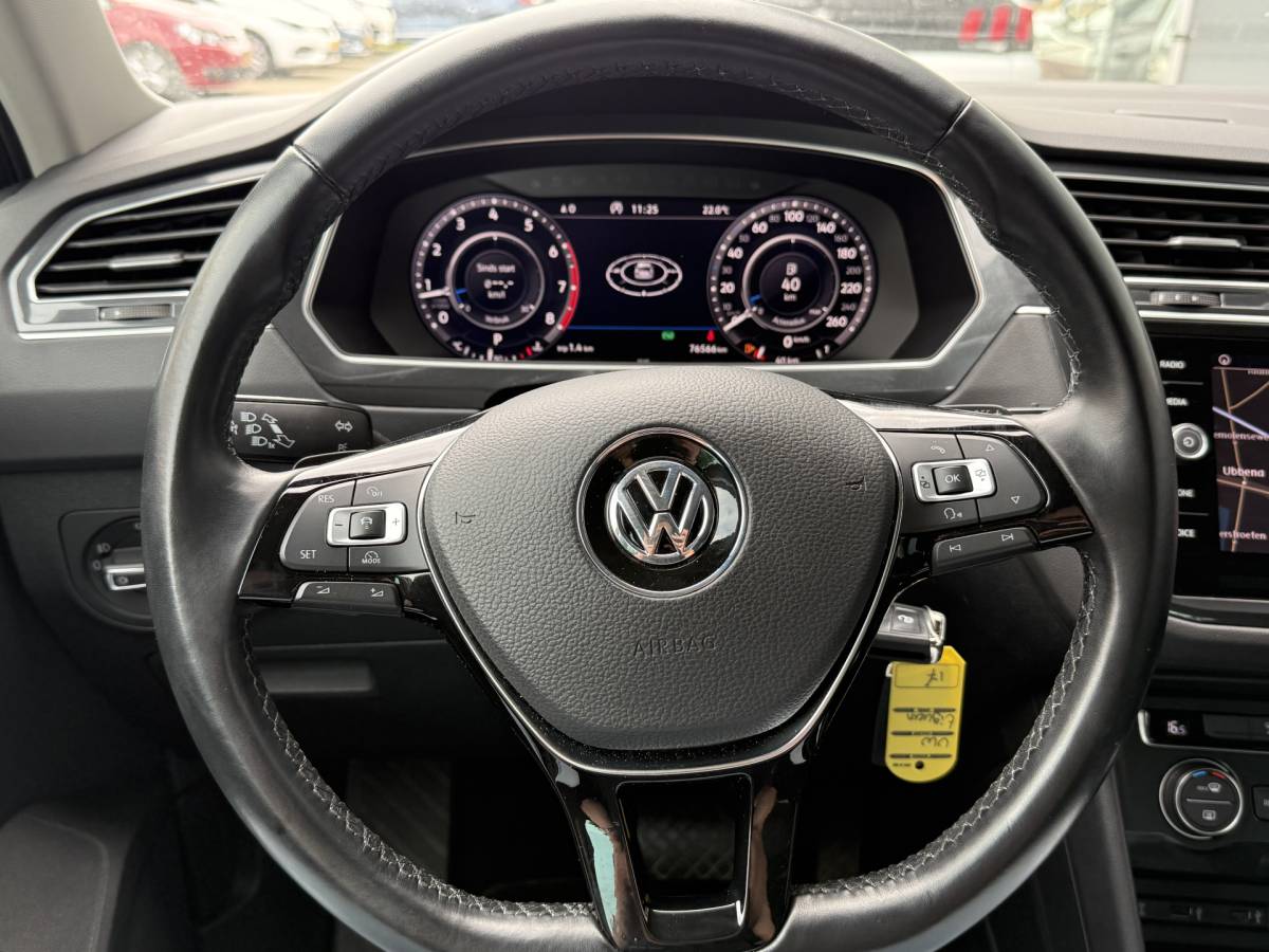 Volkswagen Tiguan Volkswagen Tiguan BWJ 2017 1.4 TSI 150 PK ACT Highline AUTOMAAT | FULL LED | ADAPTIVE CRUISE | HEAD-UP DISPLAY | CAMERA | ADAPTIVE CRUISE | CARPLAY VOORBEREID | DAB+ | NAVI | CLIMA | CRUISE | LMV | PDC