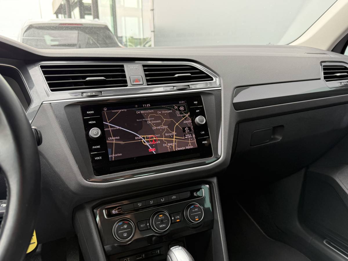 Volkswagen Tiguan Volkswagen Tiguan BWJ 2017 1.4 TSI 150 PK ACT Highline AUTOMAAT | FULL LED | ADAPTIVE CRUISE | HEAD-UP DISPLAY | CAMERA | ADAPTIVE CRUISE | CARPLAY VOORBEREID | DAB+ | NAVI | CLIMA | CRUISE | LMV | PDC