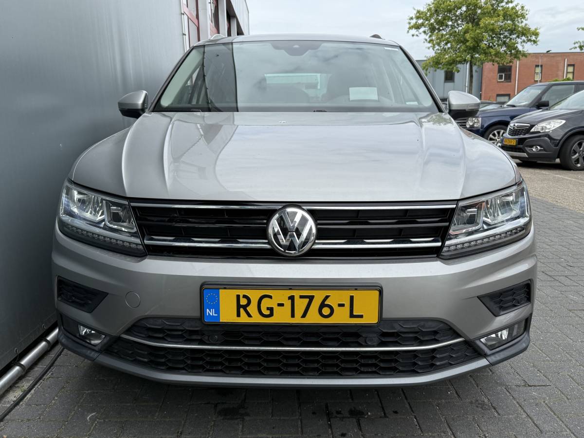 Volkswagen Tiguan Volkswagen Tiguan BWJ 2017 1.4 TSI 150 PK ACT Highline AUTOMAAT | FULL LED | ADAPTIVE CRUISE | HEAD-UP DISPLAY | CAMERA | ADAPTIVE CRUISE | CARPLAY VOORBEREID | DAB+ | NAVI | CLIMA | CRUISE | LMV | PDC