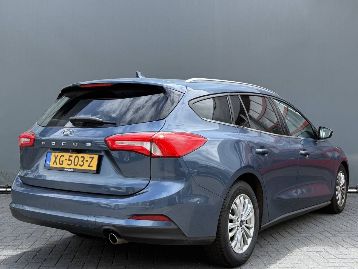Ford Focus Ford Focus Wagon BWJ 2019 1.5 EcoBlue 120 PK  Titanium Business TREKHAAK | FULL LED | HEAD-UP DISPLAY | KEYLESS | STOEL + STUURVERW. | CARPLAY + ANDROID | NAVI | CLIMA | CRUISE | LMV | PDC