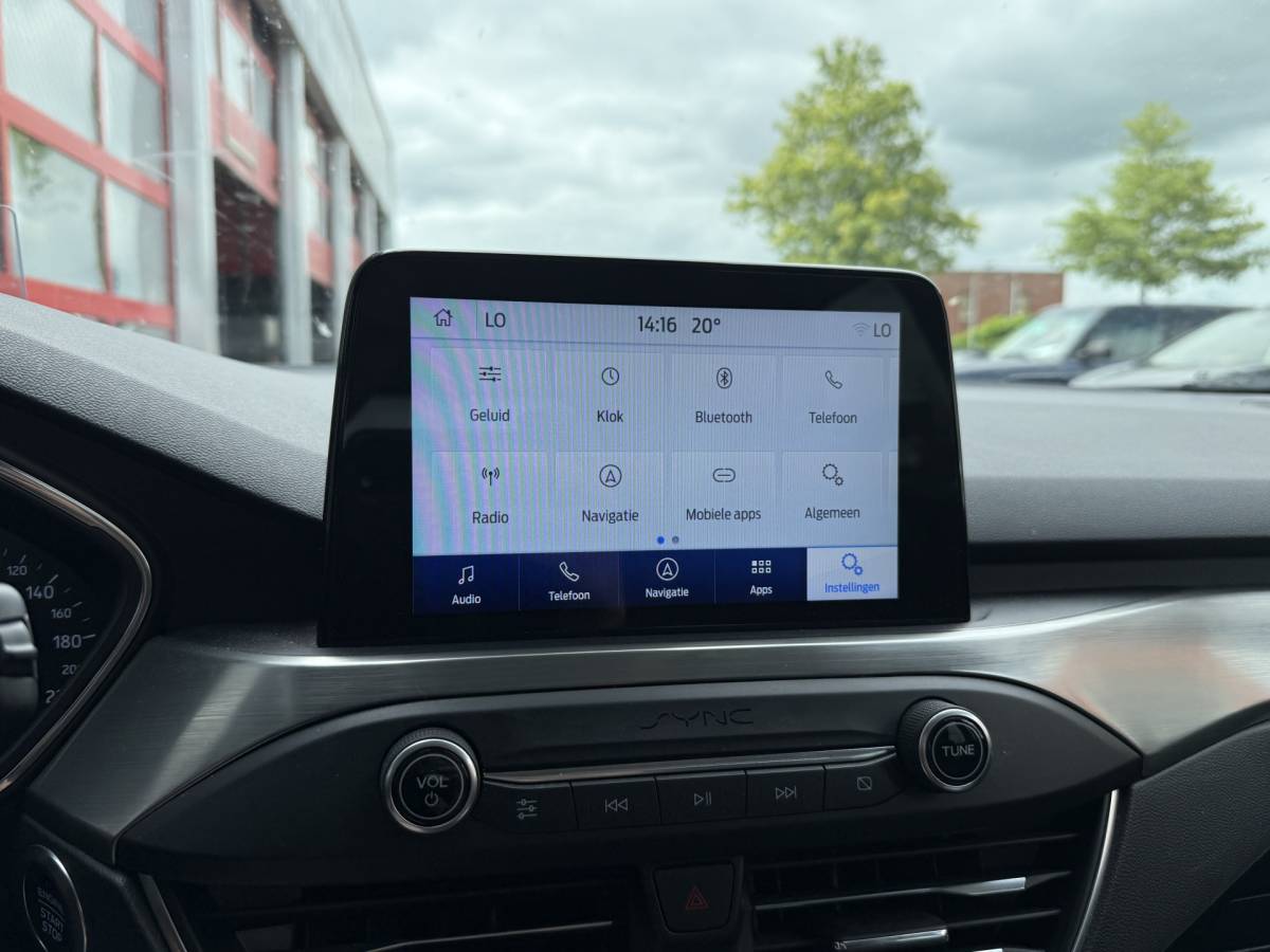 Ford Focus Ford Focus Wagon BWJ 2019 1.5 EcoBlue 120 PK  Titanium Business TREKHAAK | FULL LED | HEAD-UP DISPLAY | KEYLESS | STOEL + STUURVERW. | CARPLAY + ANDROID | NAVI | CLIMA | CRUISE | LMV | PDC