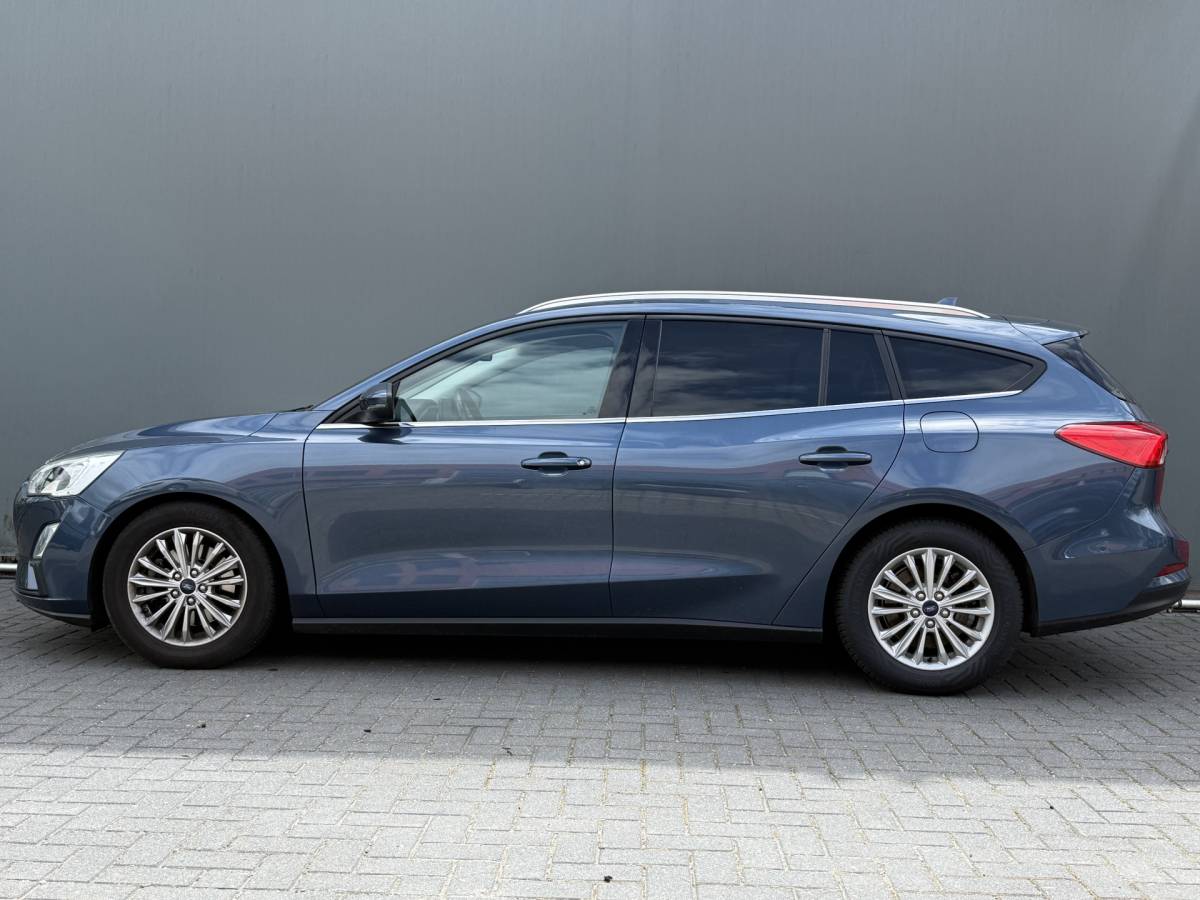 Ford Focus Ford Focus Wagon BWJ 2019 1.5 EcoBlue 120 PK  Titanium Business TREKHAAK | FULL LED | HEAD-UP DISPLAY | KEYLESS | STOEL + STUURVERW. | CARPLAY + ANDROID | NAVI | CLIMA | CRUISE | LMV | PDC