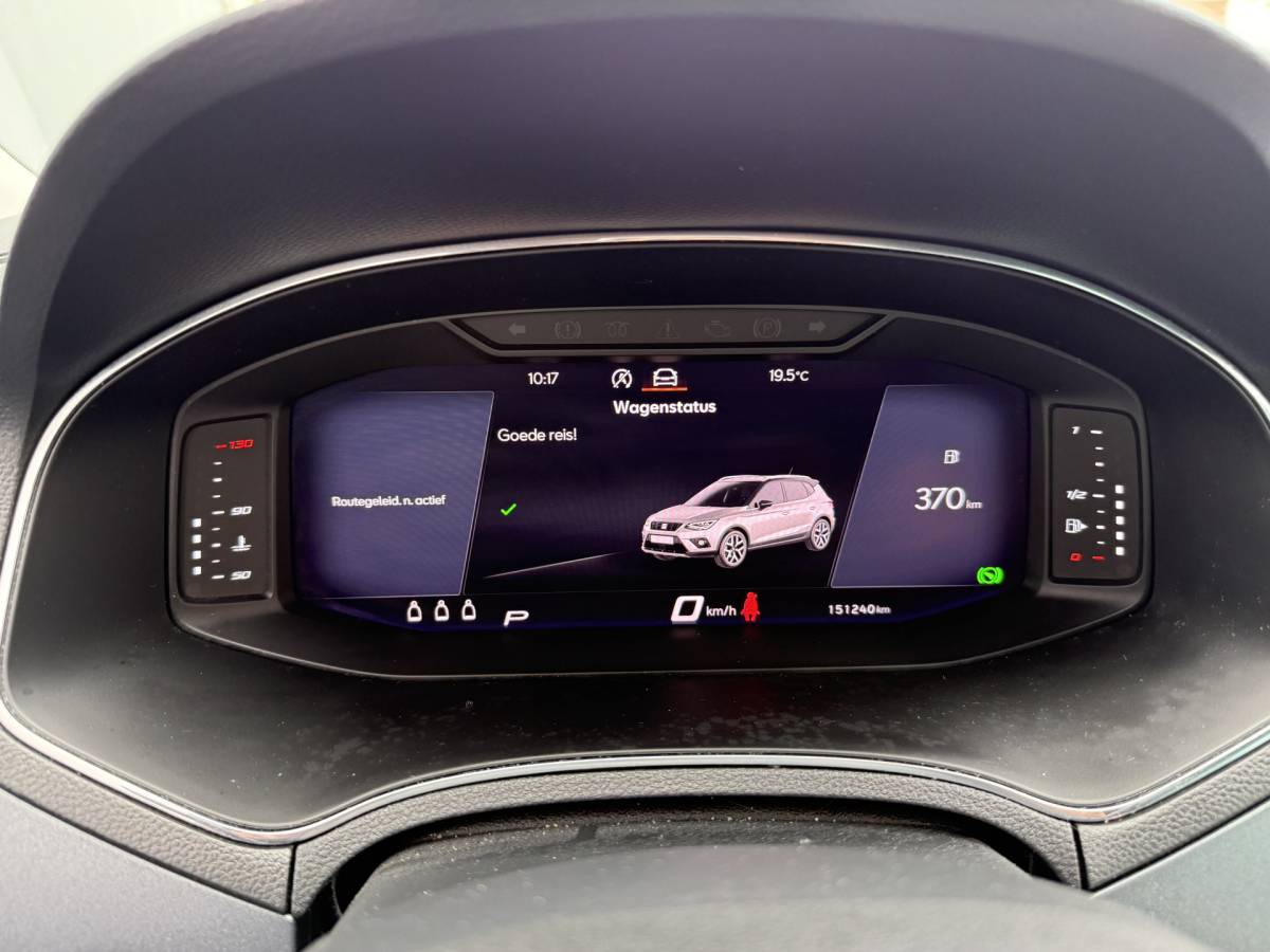 SEAT Arona SEAT Arona BWJ 2021 1.0 TSI 111 PK Style Business Intense Plus AUTOMAAT | TREKHAAK | FULL LED | STOELVER. | ADAPTIVE CRUISE | DAB+ | CAMERA | DODE HOEK | CARPLAY + ANDROID | NAVI | CLIMA | CRUISE | LMV | PDC