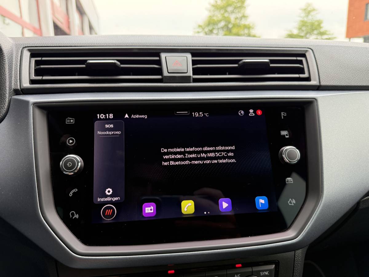 SEAT Arona SEAT Arona BWJ 2021 1.0 TSI 111 PK Style Business Intense Plus AUTOMAAT | TREKHAAK | FULL LED | STOELVER. | ADAPTIVE CRUISE | DAB+ | CAMERA | DODE HOEK | CARPLAY + ANDROID | NAVI | CLIMA | CRUISE | LMV | PDC
