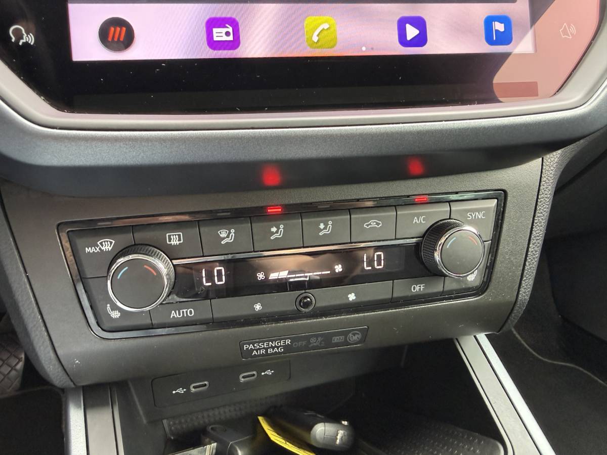 SEAT Arona SEAT Arona BWJ 2021 1.0 TSI 111 PK Style Business Intense Plus AUTOMAAT | TREKHAAK | FULL LED | STOELVER. | ADAPTIVE CRUISE | DAB+ | CAMERA | DODE HOEK | CARPLAY + ANDROID | NAVI | CLIMA | CRUISE | LMV | PDC