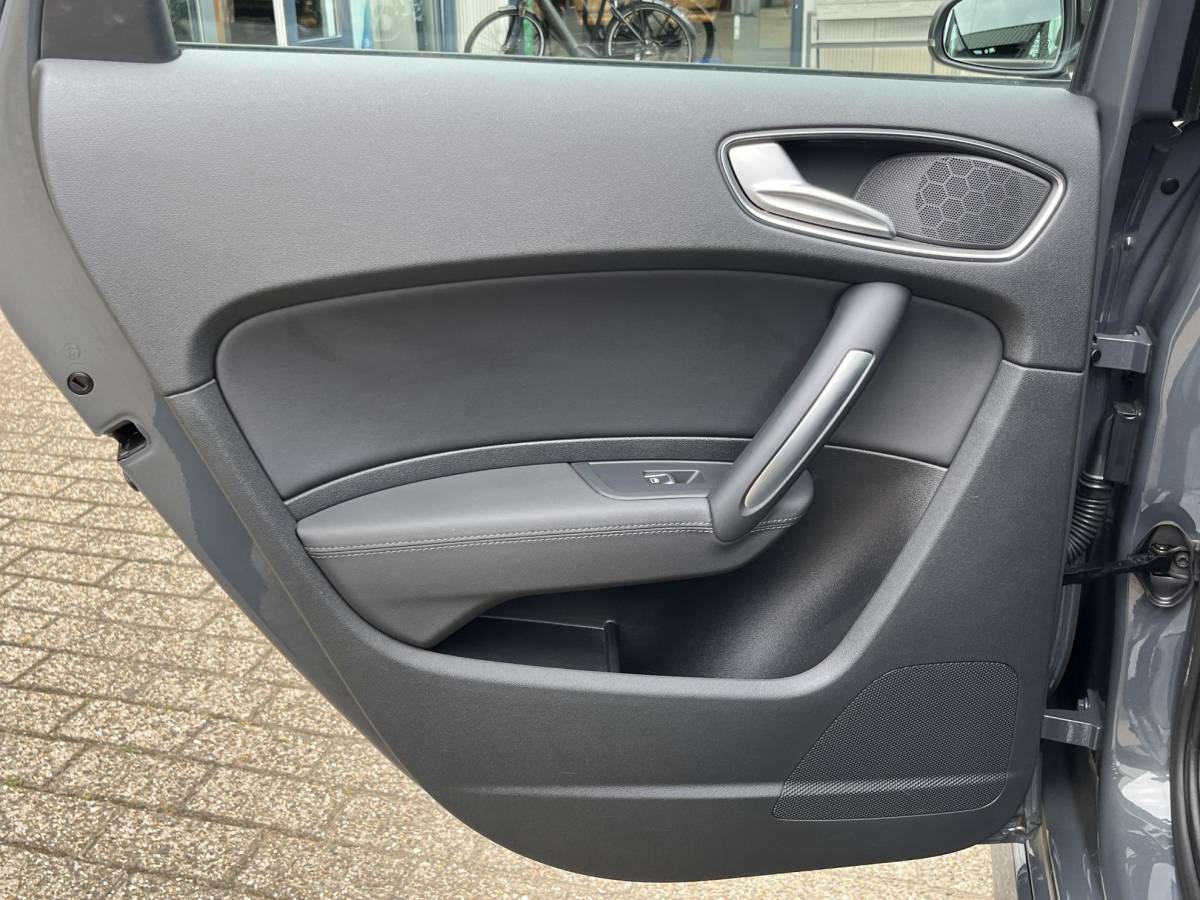 Audi A1 Sportback Audi A1 Sportback 1.0 TFSI Advance Sport S-Line | NL Auto/1e Eig./Navi/Airco/Cruise/17″/PDC V+A