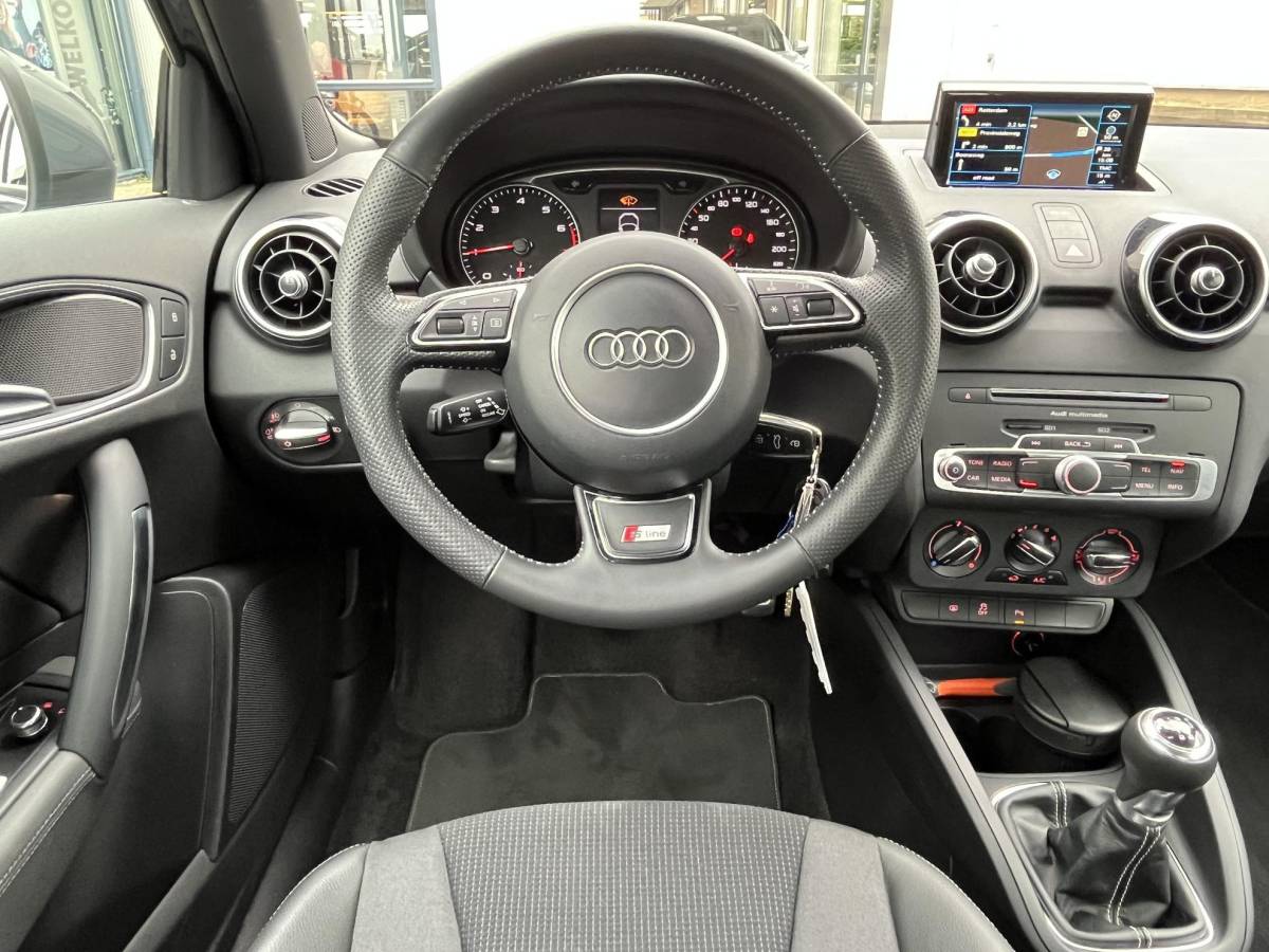 Audi A1 Sportback Audi A1 Sportback 1.0 TFSI Advance Sport S-Line | NL Auto/1e Eig./Navi/Airco/Cruise/17″/PDC V+A