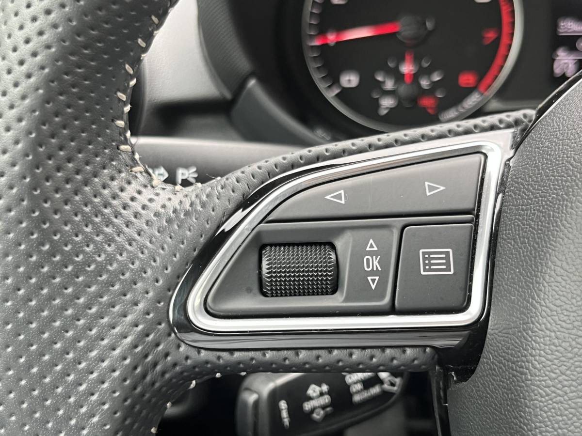 Audi A1 Sportback Audi A1 Sportback 1.0 TFSI Advance Sport S-Line | NL Auto/1e Eig./Navi/Airco/Cruise/17″/PDC V+A
