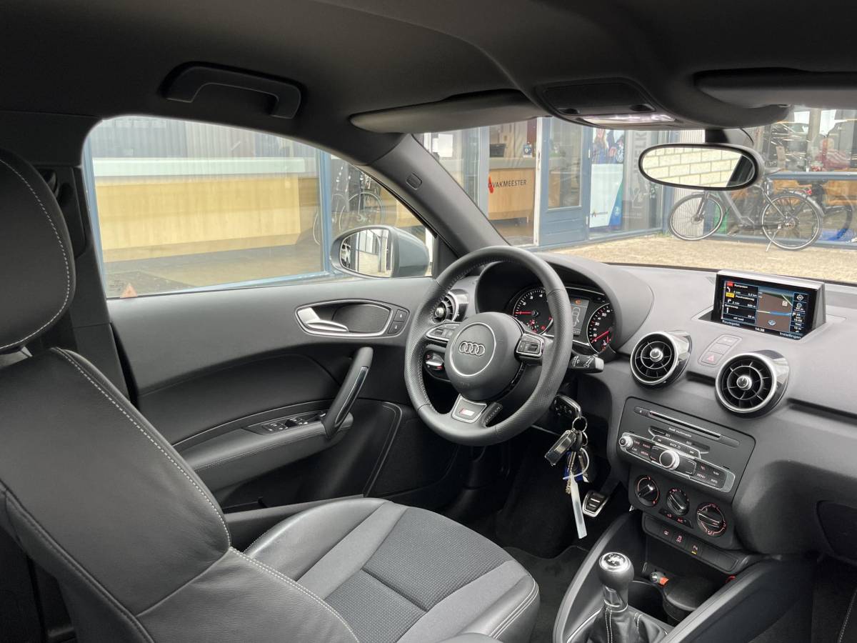 Audi A1 Sportback Audi A1 Sportback 1.0 TFSI Advance Sport S-Line | NL Auto/1e Eig./Navi/Airco/Cruise/17″/PDC V+A