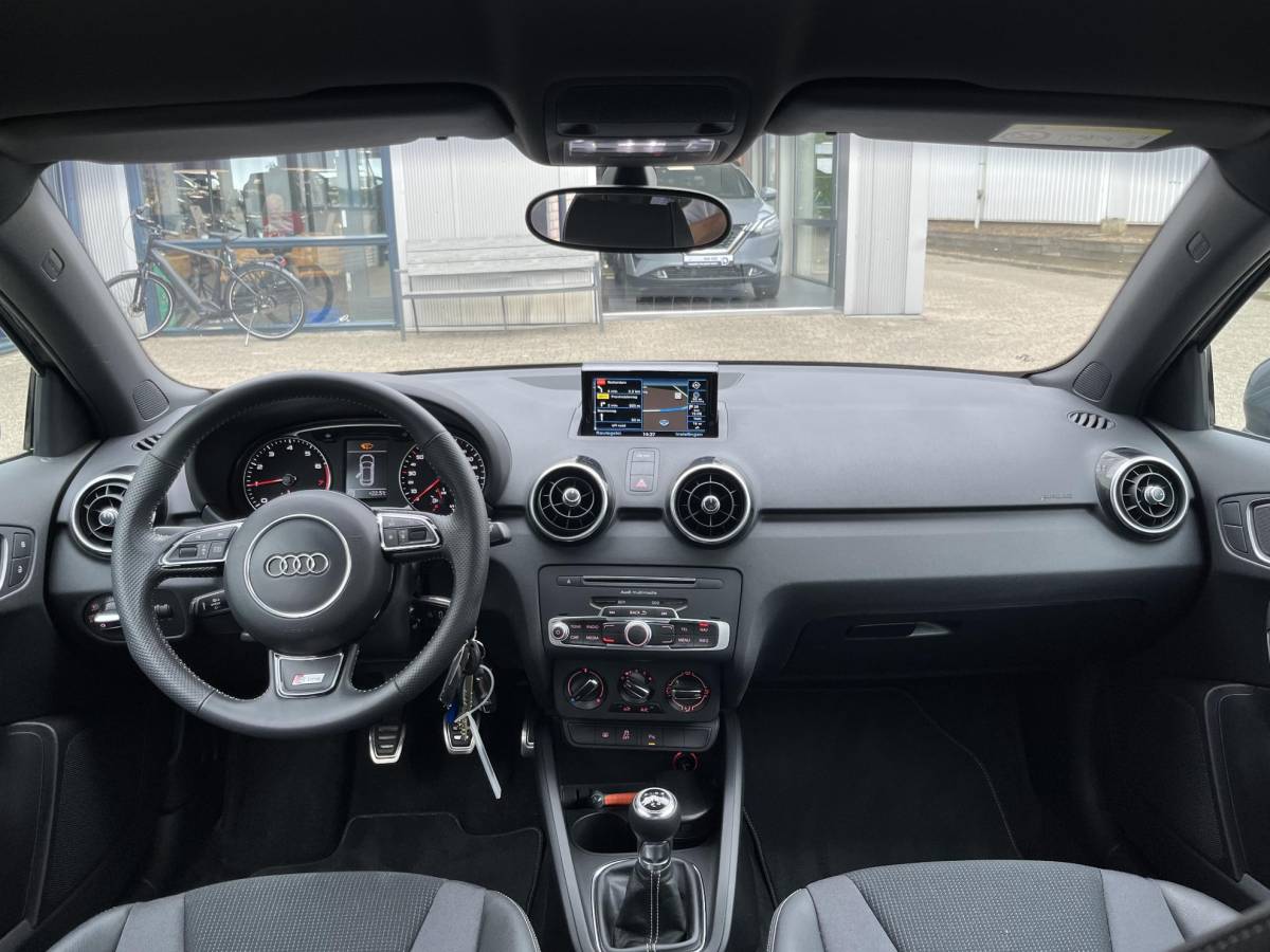 Audi A1 Sportback Audi A1 Sportback 1.0 TFSI Advance Sport S-Line | NL Auto/1e Eig./Navi/Airco/Cruise/17″/PDC V+A