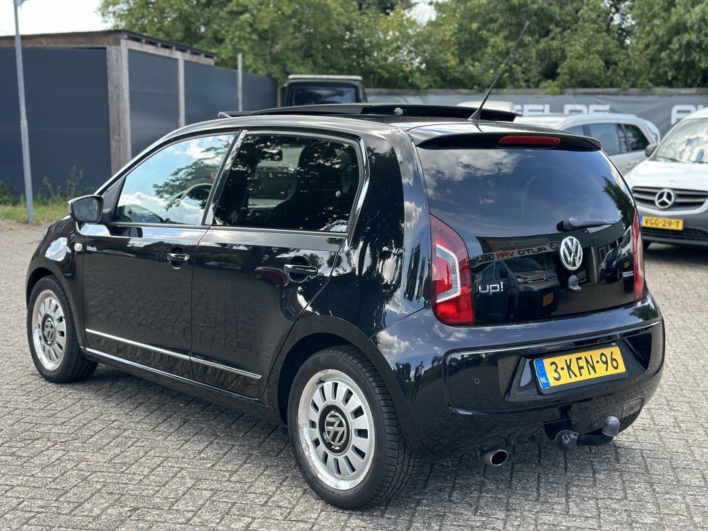 Volkswagen up! Volkswagen Up! 1.0 high up! BlueM. Panoramadak*5drs*Black Edition*PDC*Airco*Pri