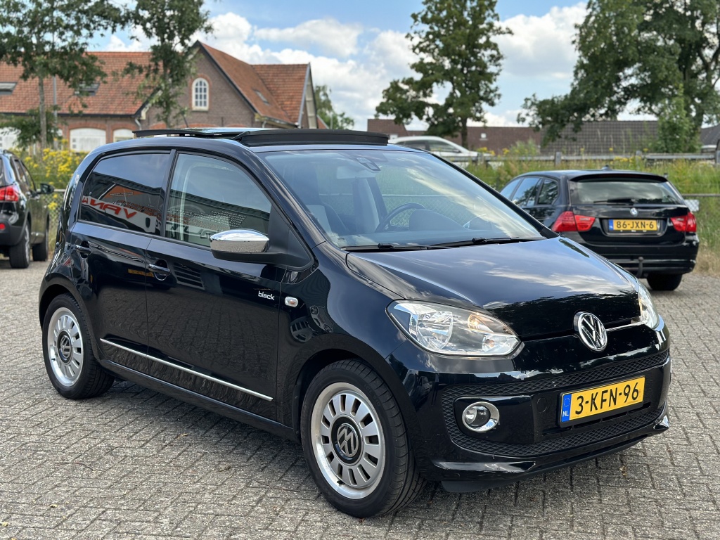 Volkswagen up! Volkswagen Up! 1.0 high up! BlueM. Panoramadak*5drs*Black Edition*PDC*Airco*Pri