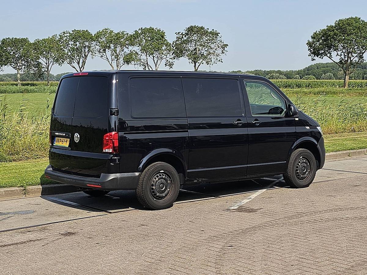 Volkswagen Transporter VOLKSWAGEN TRANSPORTER 2.0 TDI t6.1 150pk navi nap!