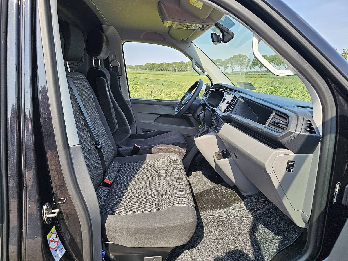 Volkswagen Transporter VOLKSWAGEN TRANSPORTER 2.0 TDI t6.1 150pk navi nap!