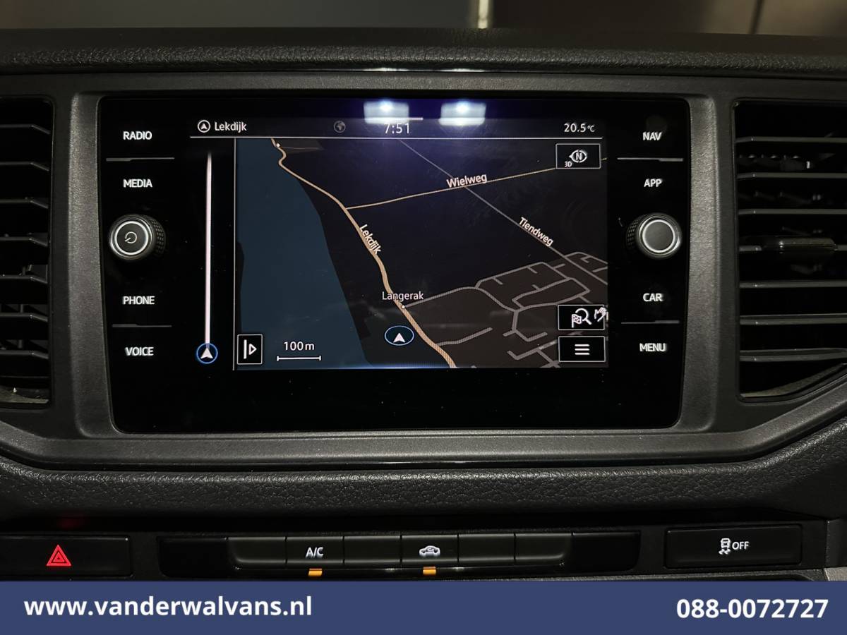 Volkswagen Crafter Volkswagen Crafter 2.0 TDI 141pk L3H3 L2H2 Euro6 Airco | Navigatie | Apple Carplay | Chauffeursstoel Android Auto, Standkachel, Parkeersensoren, 3000kg trekvermogen