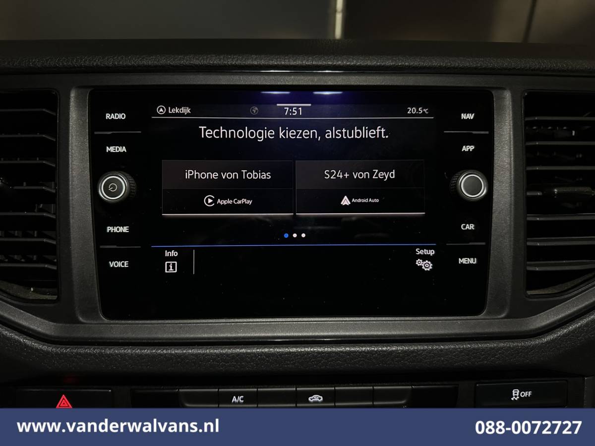 Volkswagen Crafter Volkswagen Crafter 2.0 TDI 141pk L3H3 L2H2 Euro6 Airco | Navigatie | Apple Carplay | Chauffeursstoel Android Auto, Standkachel, Parkeersensoren, 3000kg trekvermogen