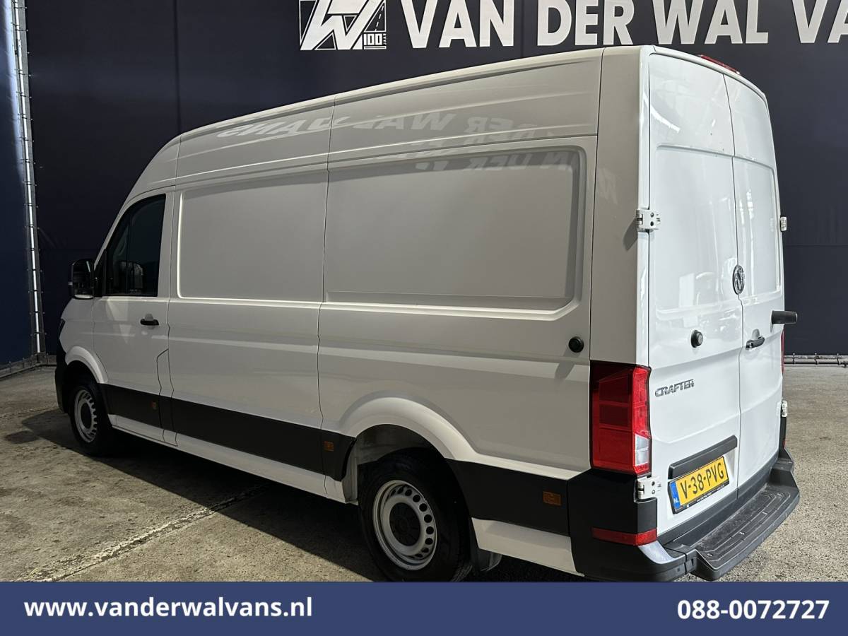 Volkswagen Crafter Volkswagen Crafter 2.0 TDI 141pk L3H3 L2H2 Euro6 Airco | Navigatie | Apple Carplay | Chauffeursstoel Android Auto, Standkachel, Parkeersensoren, 3000kg trekvermogen