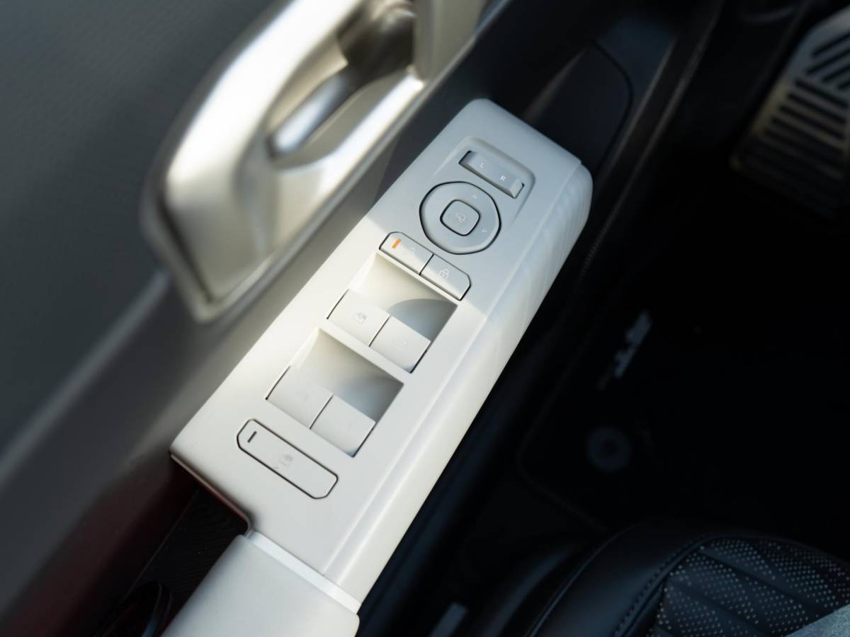 Kia EV4 Kia EV4 GT-PlusLine 81.4 kWh | In bestelling | Schuifkanteldak | Navi | Stoel en stuurverwarming |