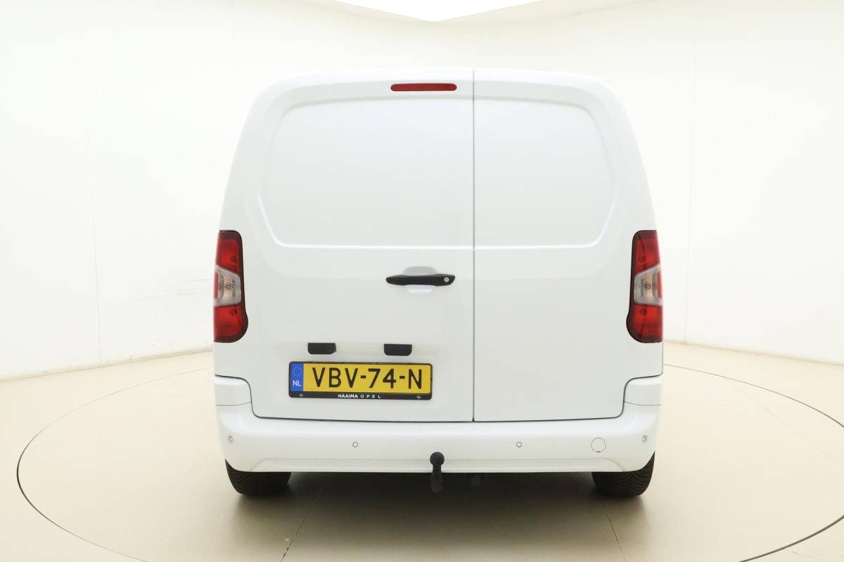 Opel Combo Opel Combo 1.6D L1H1 Edition 100pk | Navigatie | Cruise Control | Parkeersensoren Achter | Weinig Kilometers | Airco | Apple Carplay – Android Auto | Trekhaak