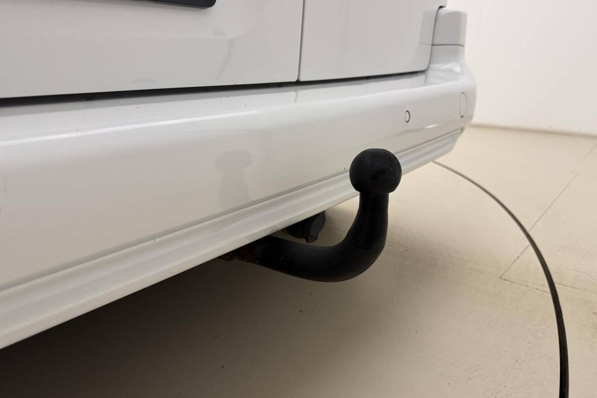 Opel Combo Opel Combo 1.6D L1H1 Edition 100pk | Navigatie | Cruise Control | Parkeersensoren Achter | Weinig Kilometers | Airco | Apple Carplay – Android Auto | Trekhaak